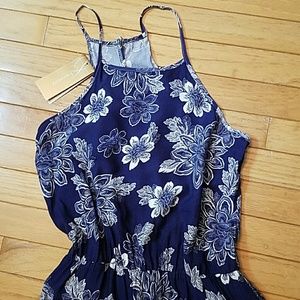 Francesca's Collections Dresses - NWT Francesca's maxi halter dress Francesca's Collections Dresses - NWT Francesca's maxi halter dress